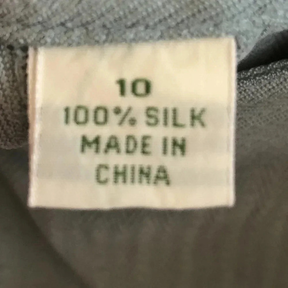 Tommy Bahama Vintage Green 100% Silk Side Closure Cropped Ankle Pants - Picture 6 of 7